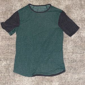 Men’s lulu shirt